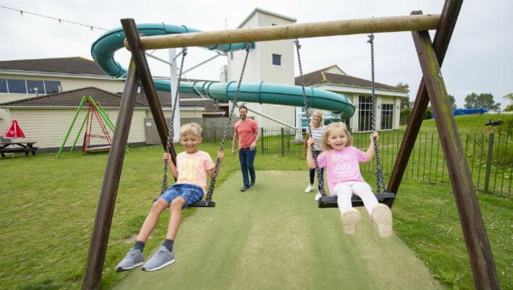 Southview Holiday Park The Elms Скегнес Екстериор снимка